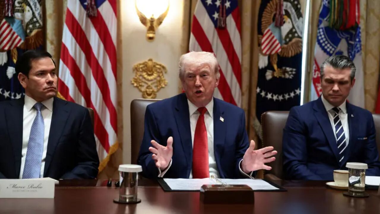 ABD Başkanı Trump: İran yalvarıyor...