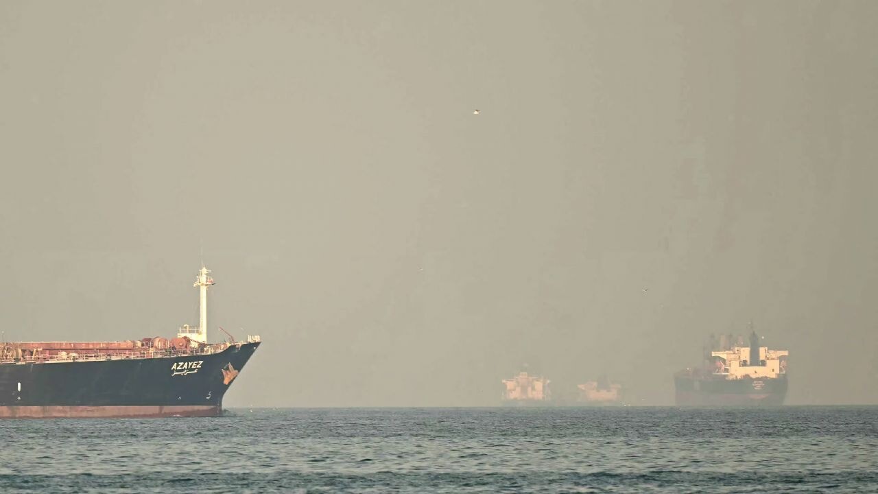 ABD: 'Petrol tankerleri Hürmüz Boğazı'ndan geçmeye başladı'