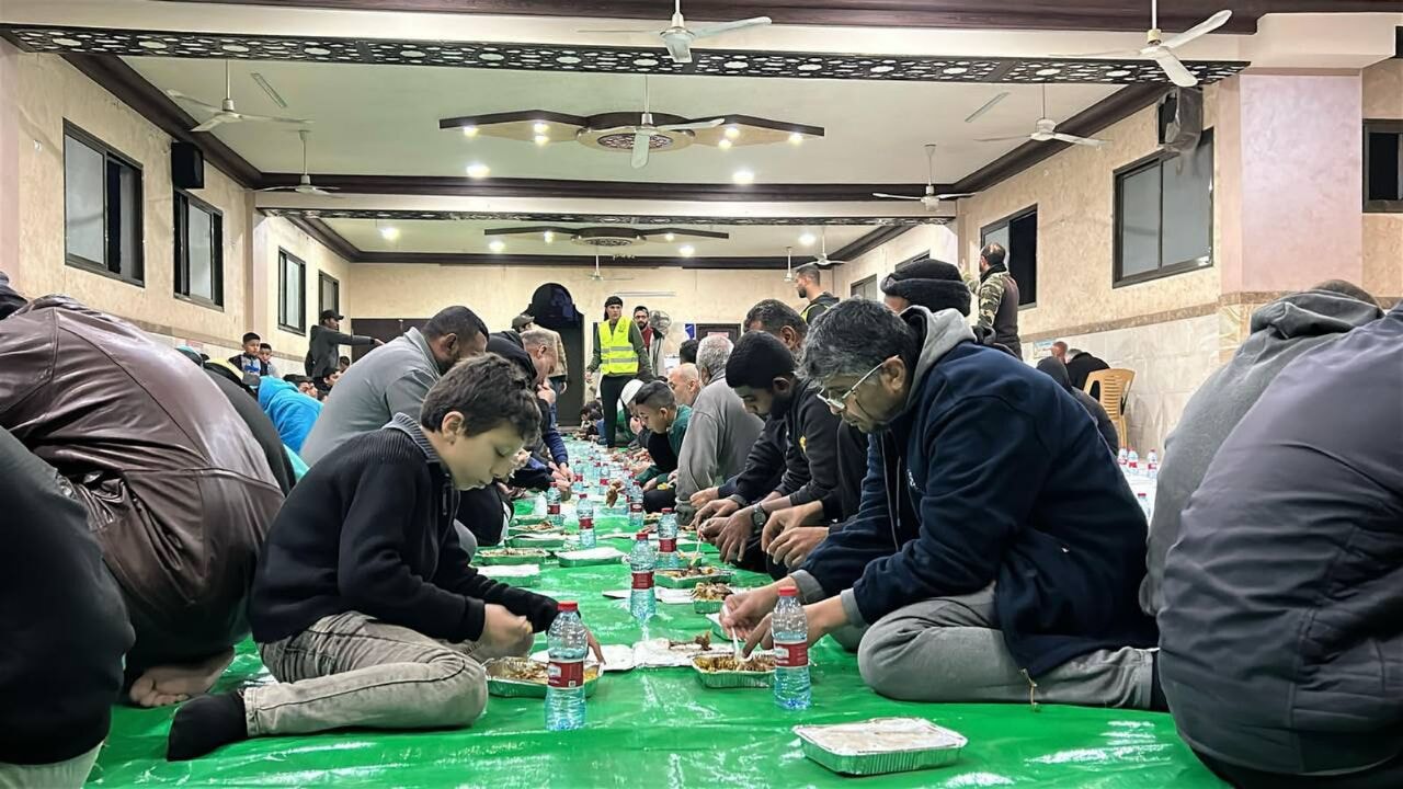 İHH her gün 165 bin Gazzeliye iftar yemeği dağıtıyor