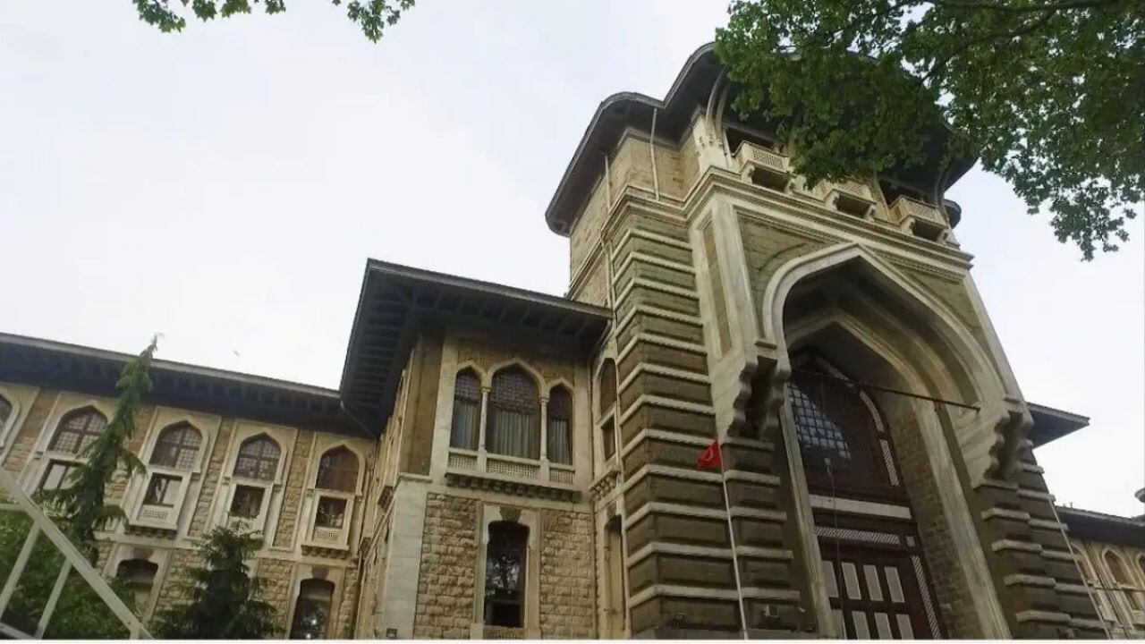İstanbul Erkek Lisesi'nde neler oluyor? Müdür ve müdür yardımcıları görevden uzaklaştırıldı