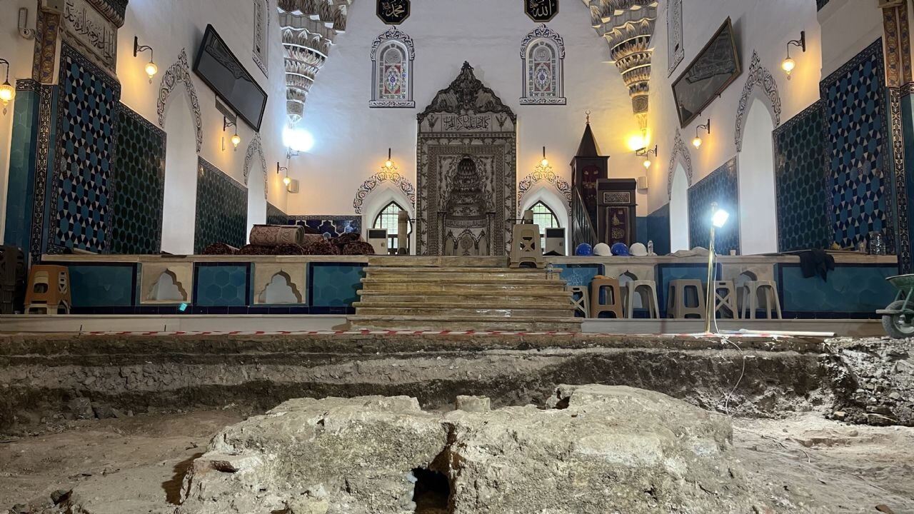 Muradiye'de şaşırtan buluntu! 600 yıllık gizem ortaya çıktı