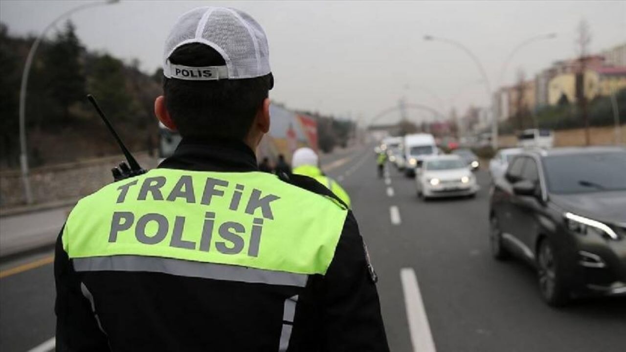Trafiğe çıkacaklar dikkat! İstanbul'da bazı yollar trafiğe kapanıyor