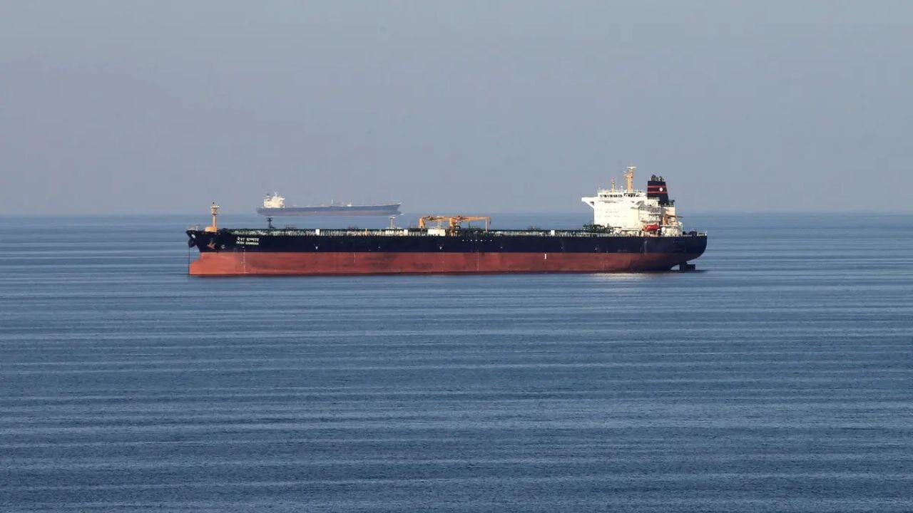Trump: 'İran, 20 tanker dolusu petrol verdi'