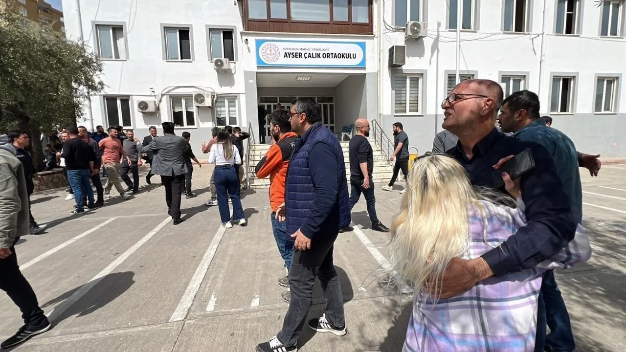 Ayser Çalık Ortaokulu kapatılıyor