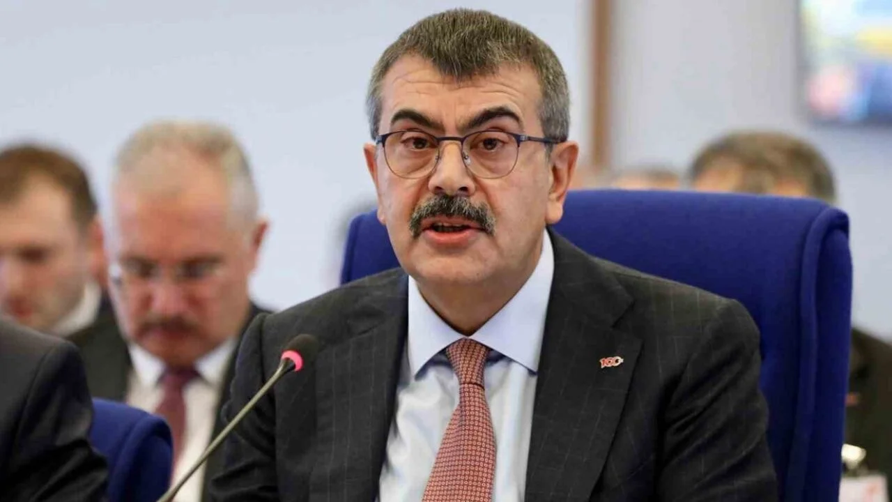 Bakan Tekin'den okullarda güvenlik mesajı