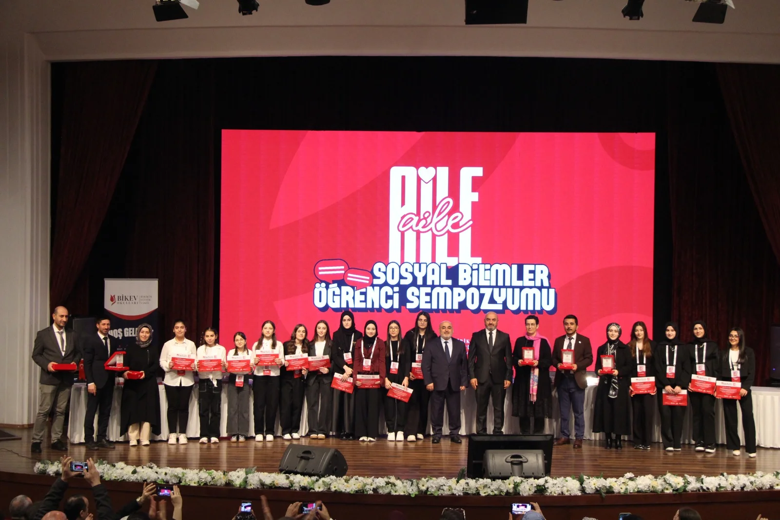 BİKEV Okulları’ndan “Aile” temalı sempozyum