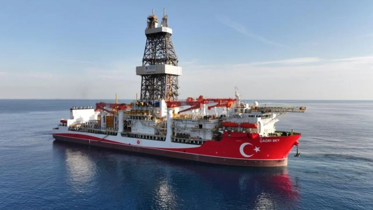 Çağrı Bey sondaj gemisiyle enerji arayışında yeni aşama başladı