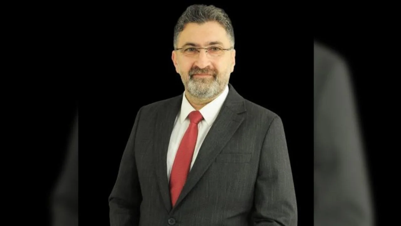 CHP'den bir belediye başkanı daha istifa etti