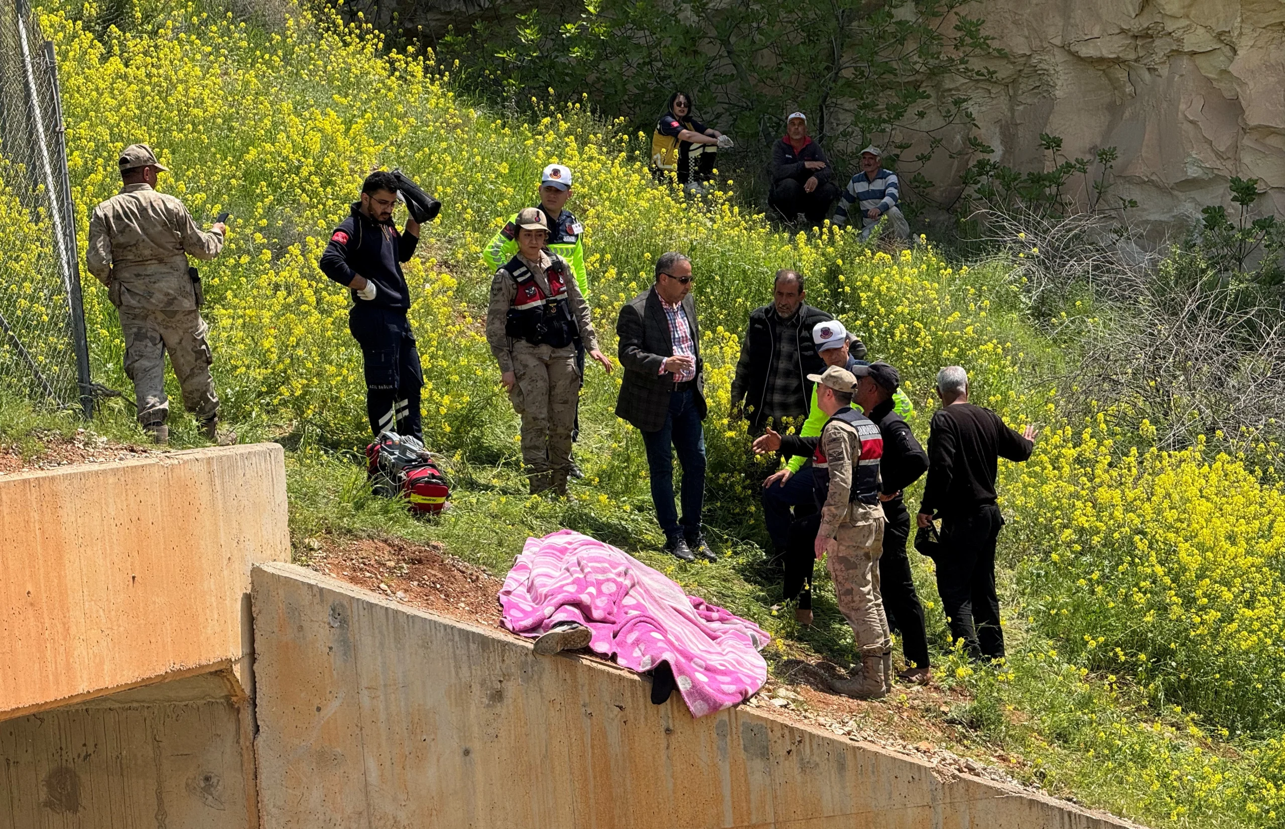 İki gündür kayıp olan çocuk menfezde ölü bulundu