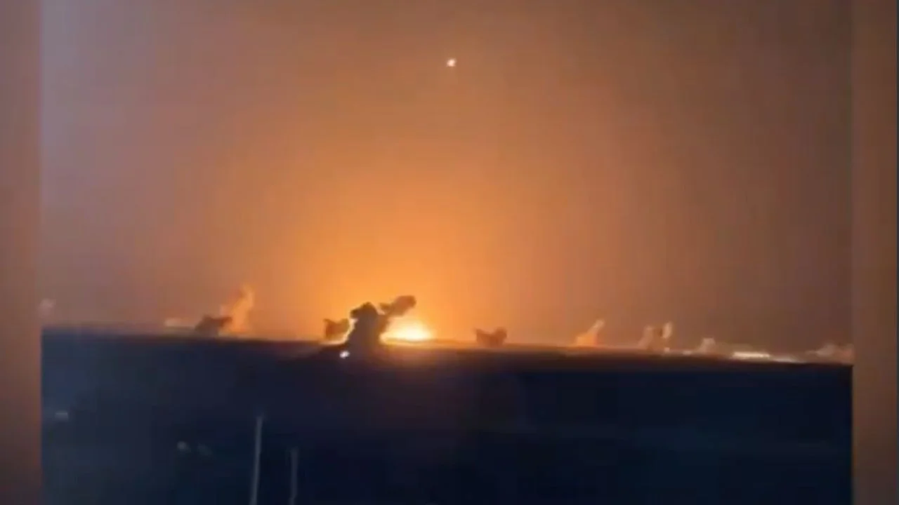 İran'dan İsrail Ben Gurion Havalimanı'na saldırı