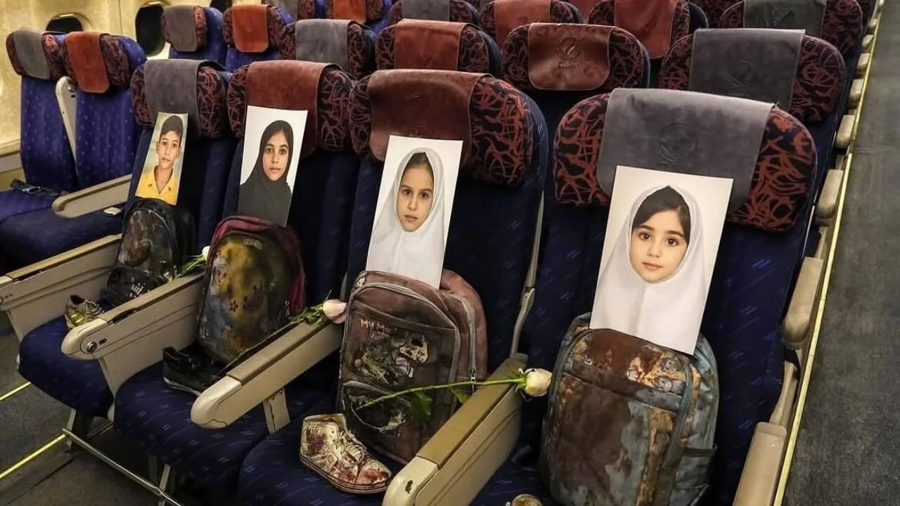 İran heyetinin uçağı; 'Yol arkadaşlarım...'