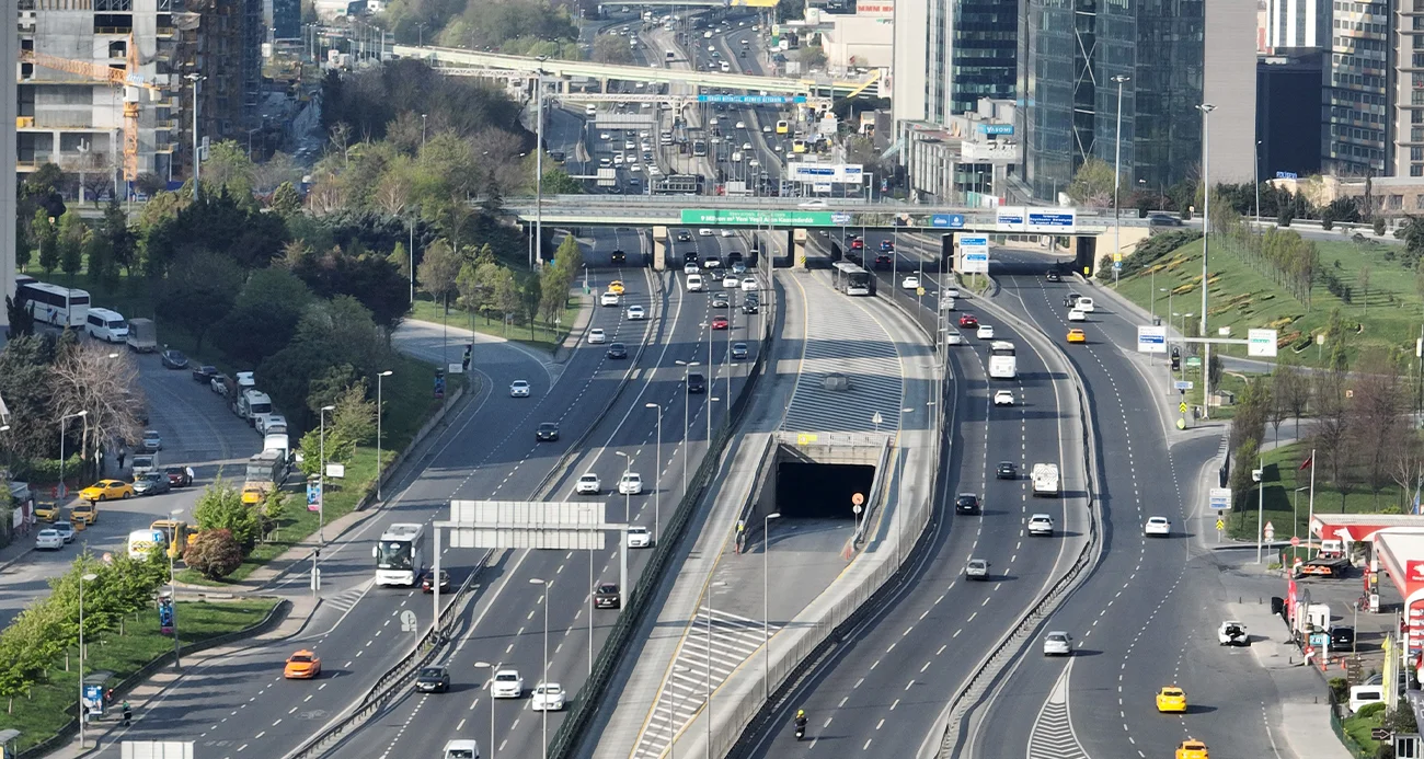 İstanbul'da bazı yollar trafiğe kapatılacak! İşte iki gün boyunca kapalı kalacak yollar