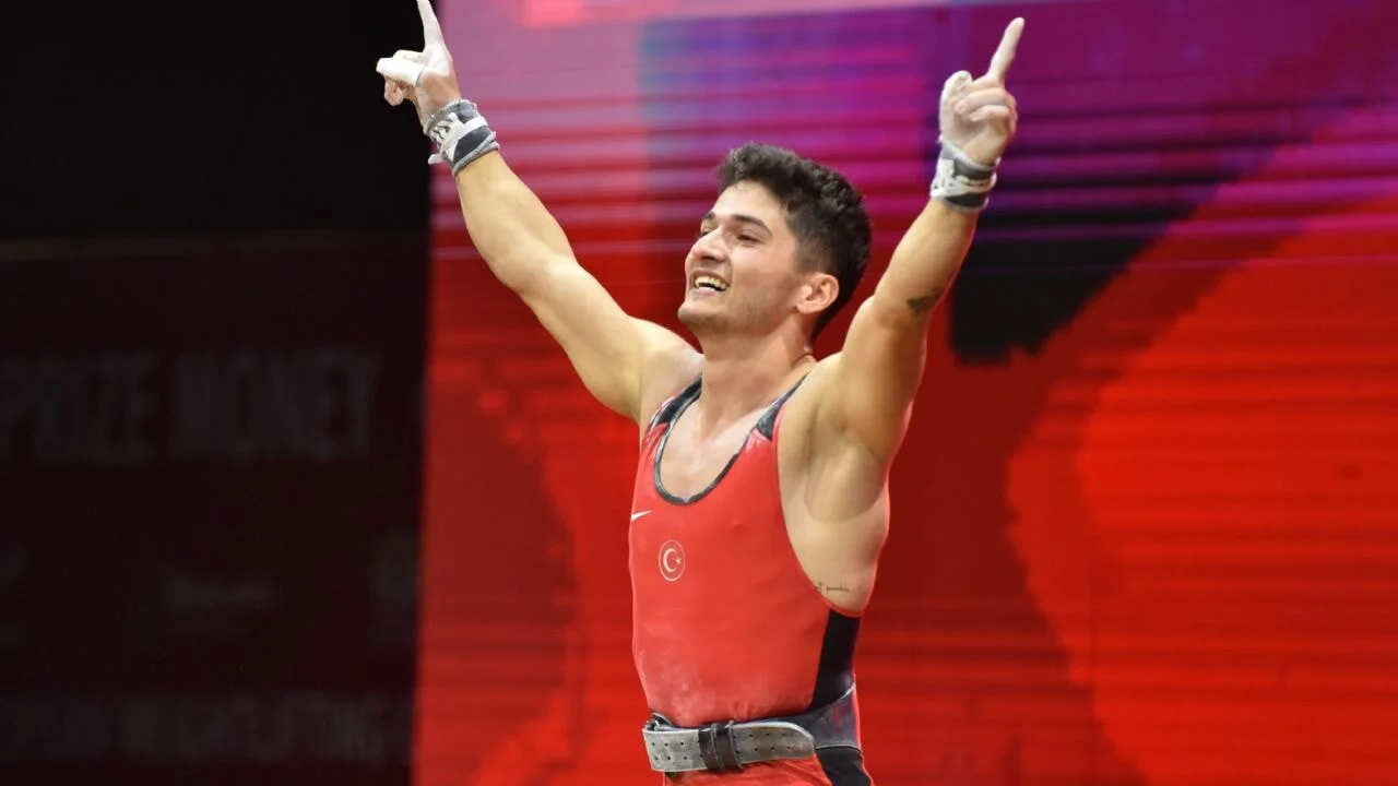 Muhammed Furkan'dan rekor: Avrupa şampiyonu oldu