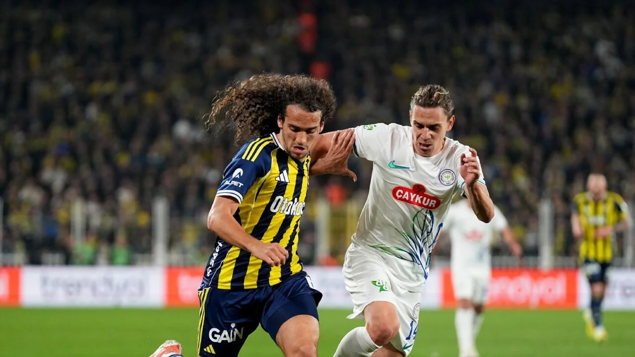 Şampiyonluk yarışında Fenerbahçe'ye Rizespor çelmesi; maçtan notlar...