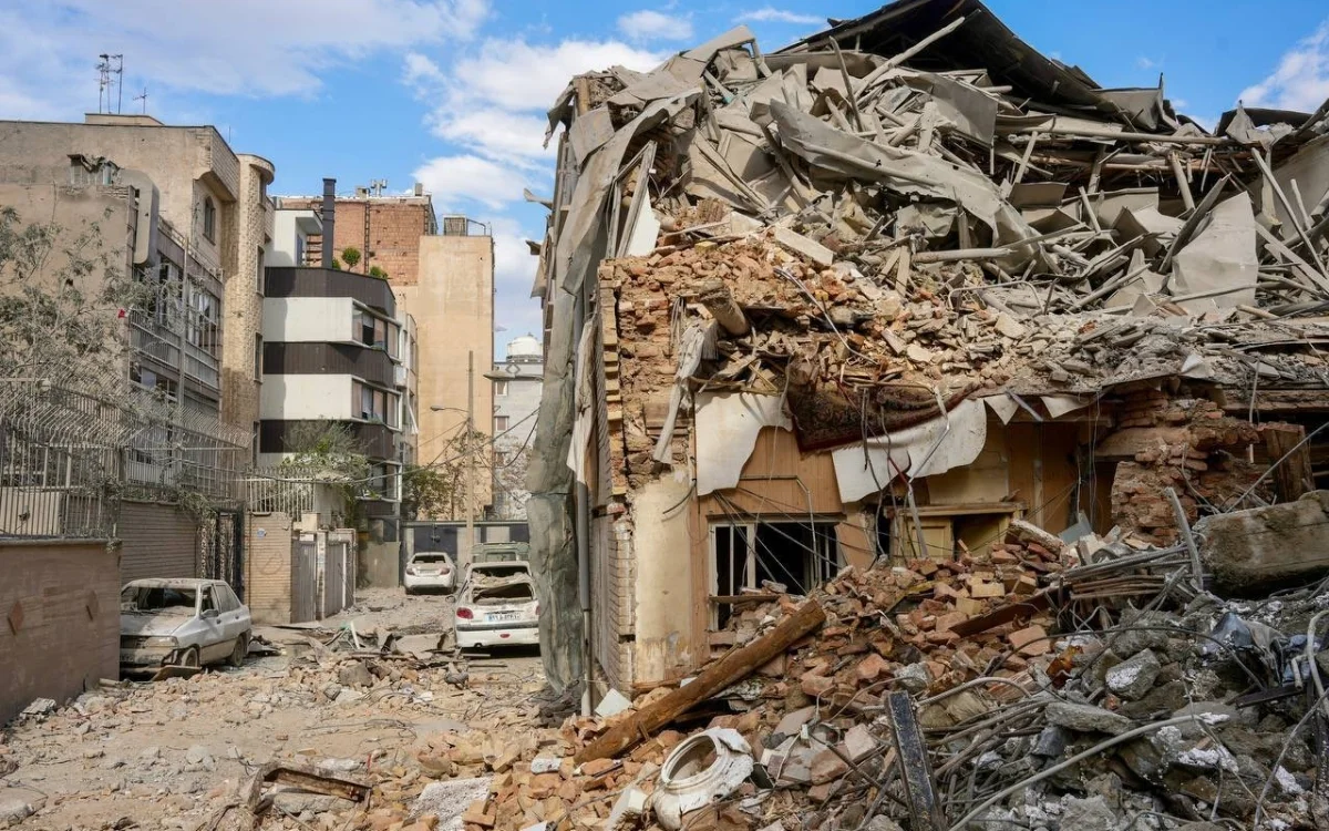 Mustafa Özcan'dan İran yazısı: Sinagog ve cami...