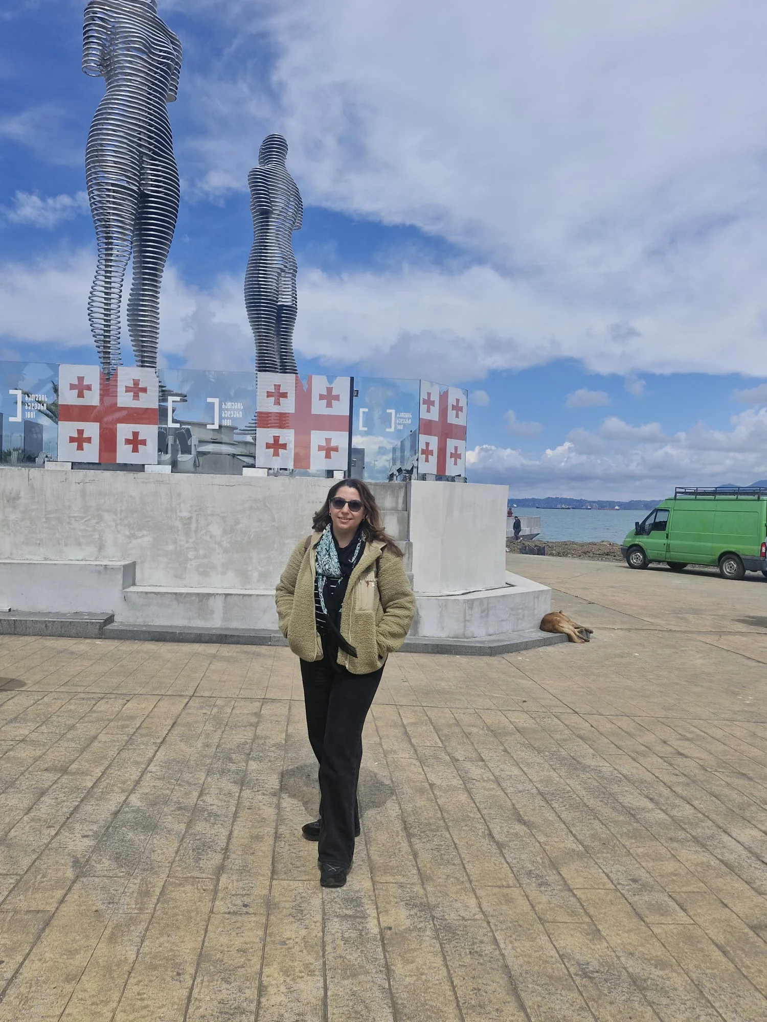 Sınırın &ouml;tesinde bir g&uuml;n Batum&rsquo;un ritmi