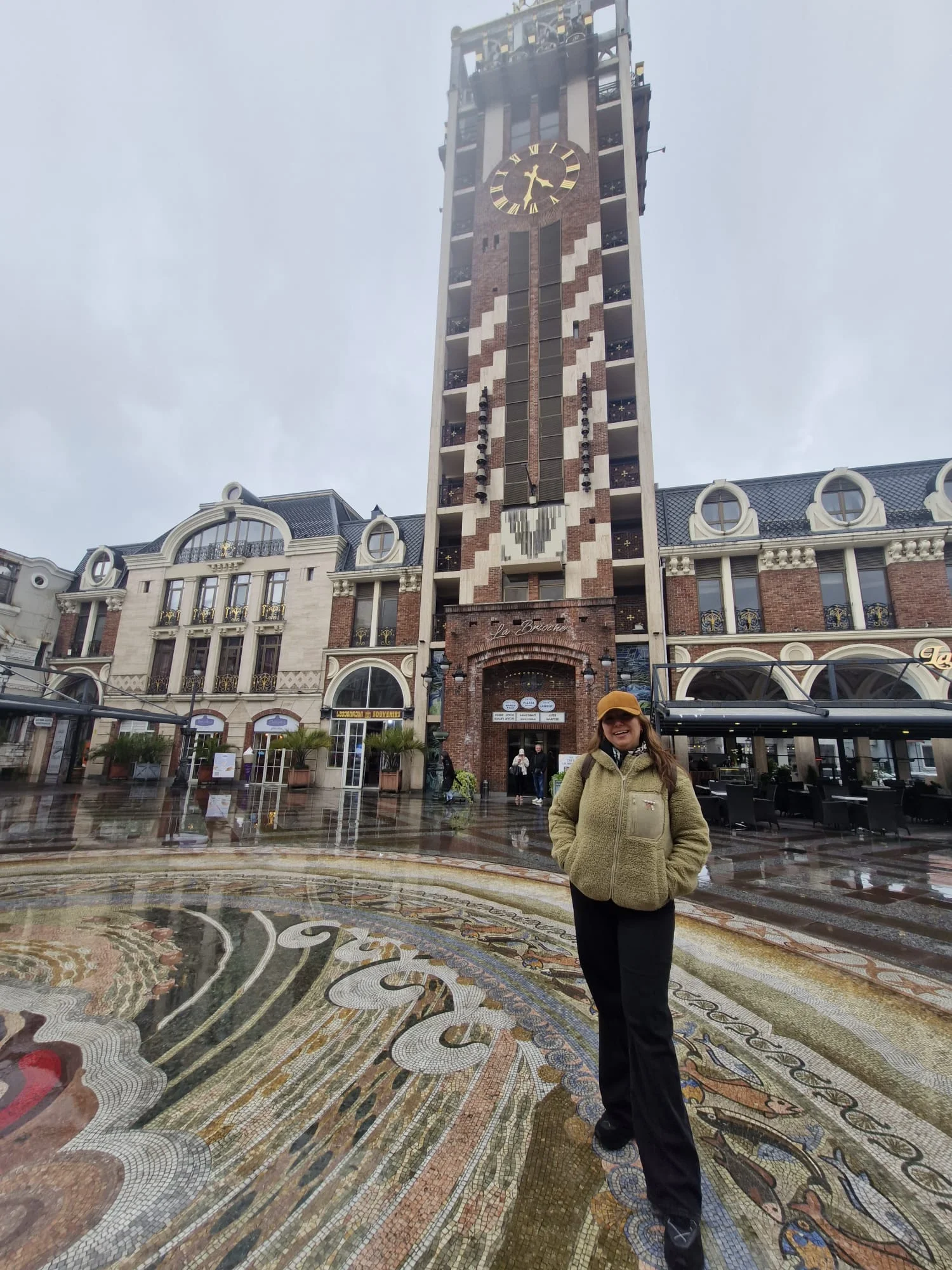 Sınırın &ouml;tesinde bir g&uuml;n Batum&rsquo;un ritmi