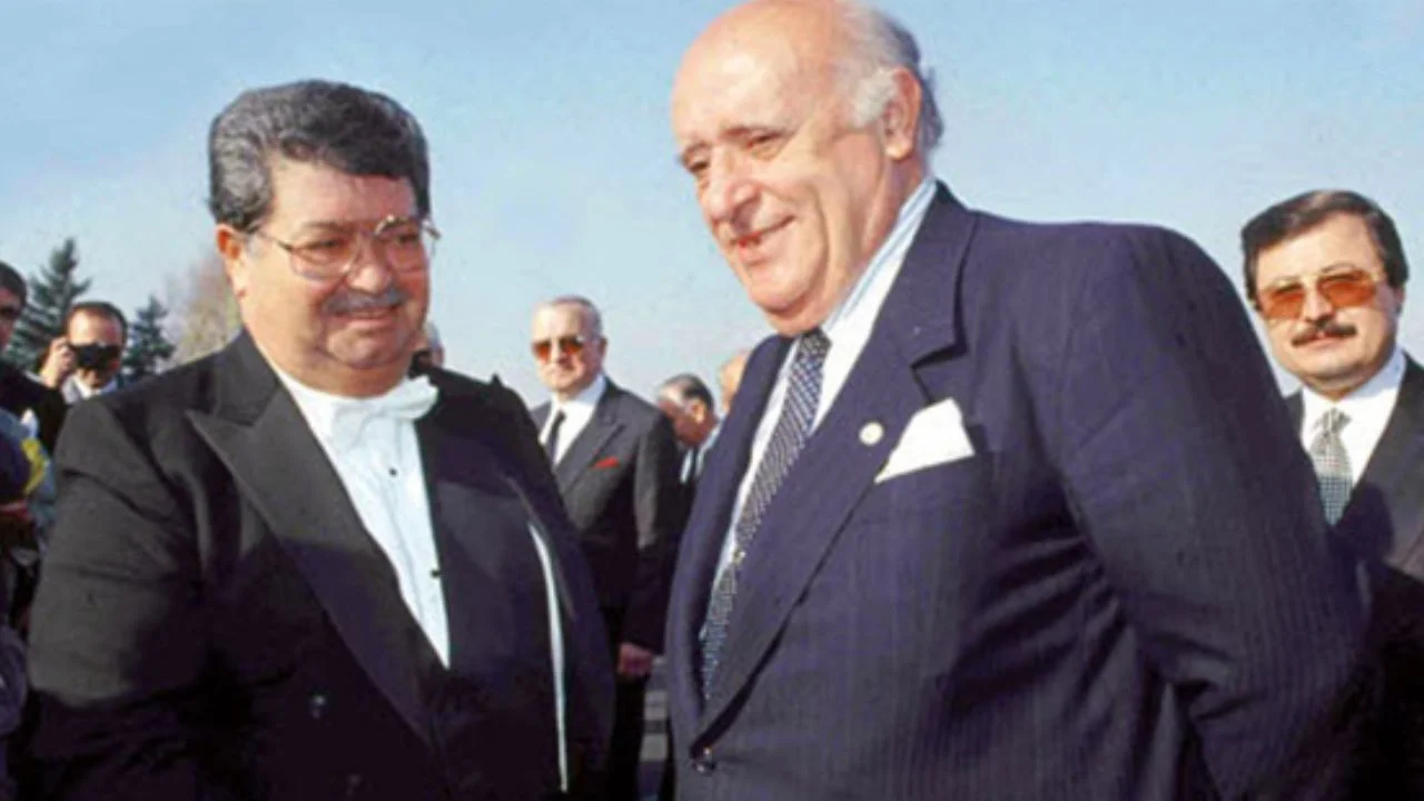 Timetürk yazarı eski diplomat Vahit Özdemir'den çok konuşulacak bir yazı: 'Başbakan Demirel Cumhurbaşkanı Özal'ın vefat edeceğini 6 ay önceden biliyor muydu?'