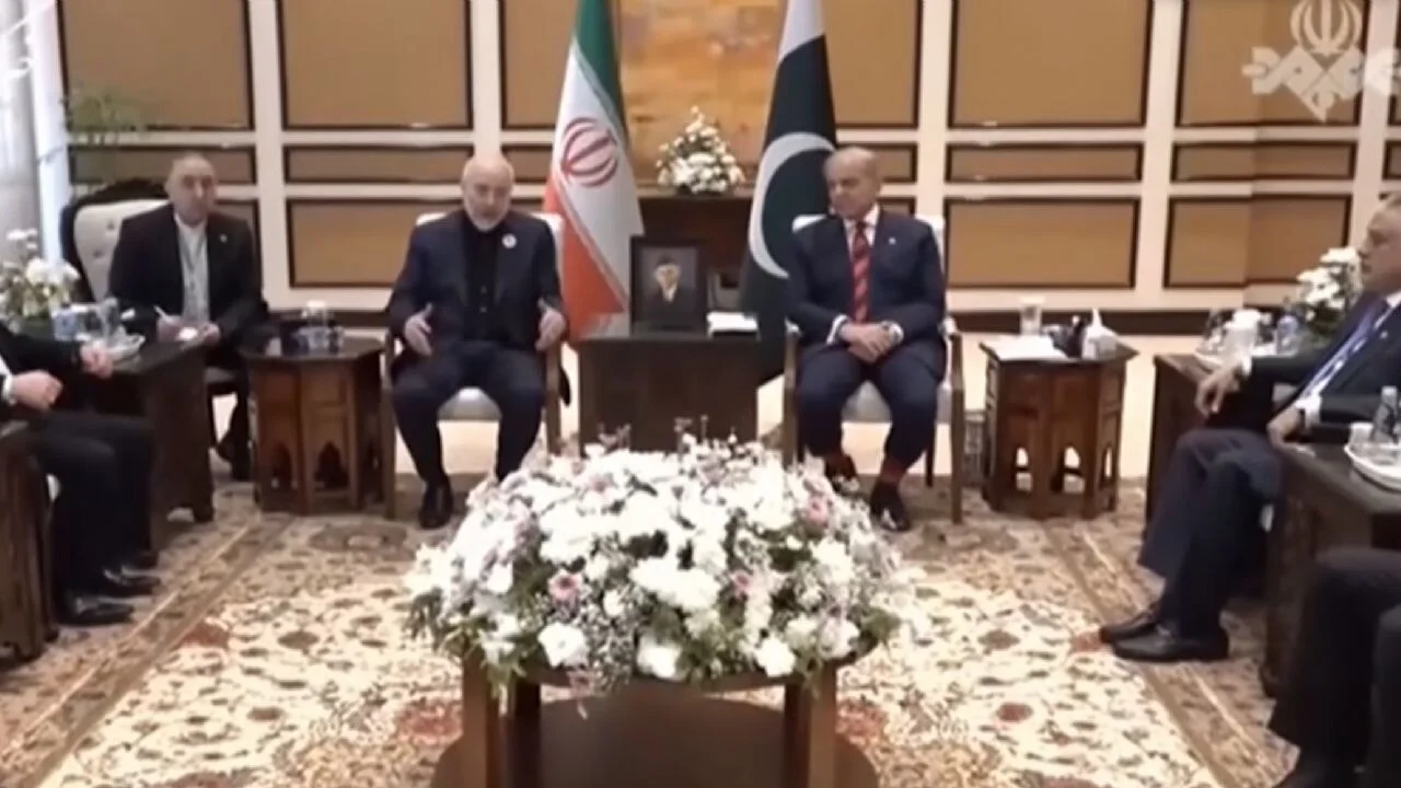 Vance, İranlı heyetle yüz yüze görüştü