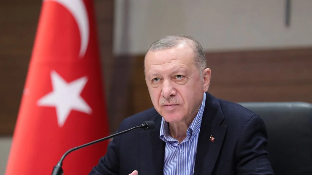 Yeni bir resmi tatil geliyor! Cumhurbaşkanı'na yakın isim duyurdu