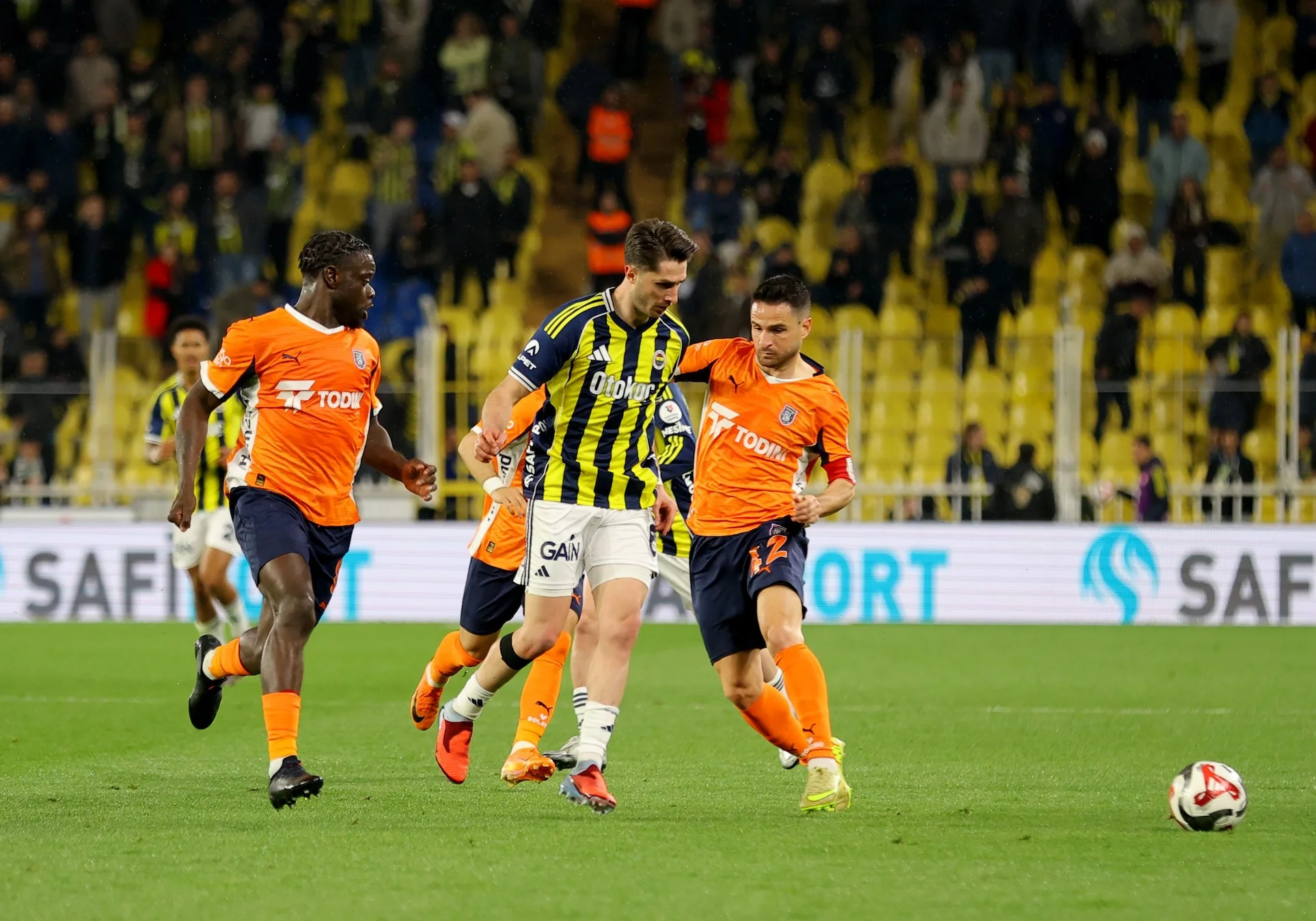 Fenerbahçe-Başakşehir: 3-1  Maçtan notlar...