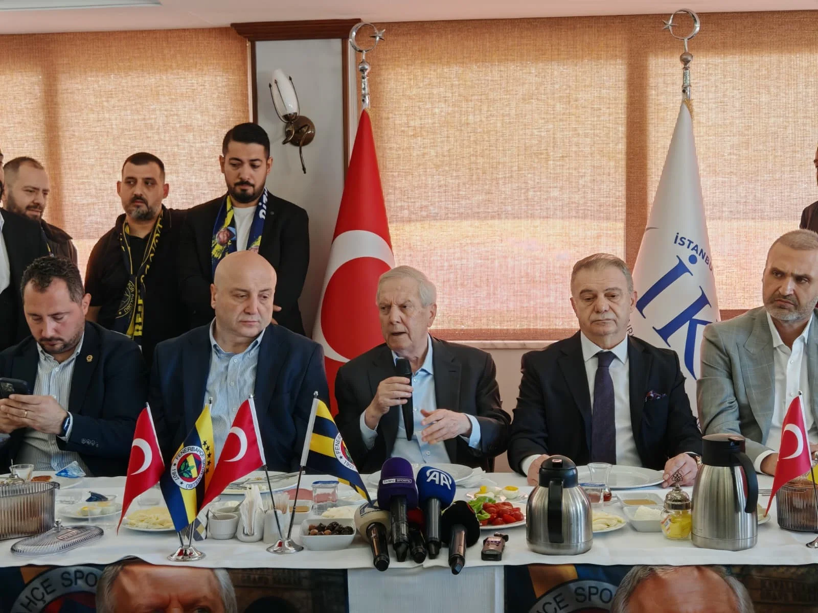 Aziz Yıldırım’dan çok konuşulacak açıklama: Fenerbahçe rakipleriyle baş edemiyor