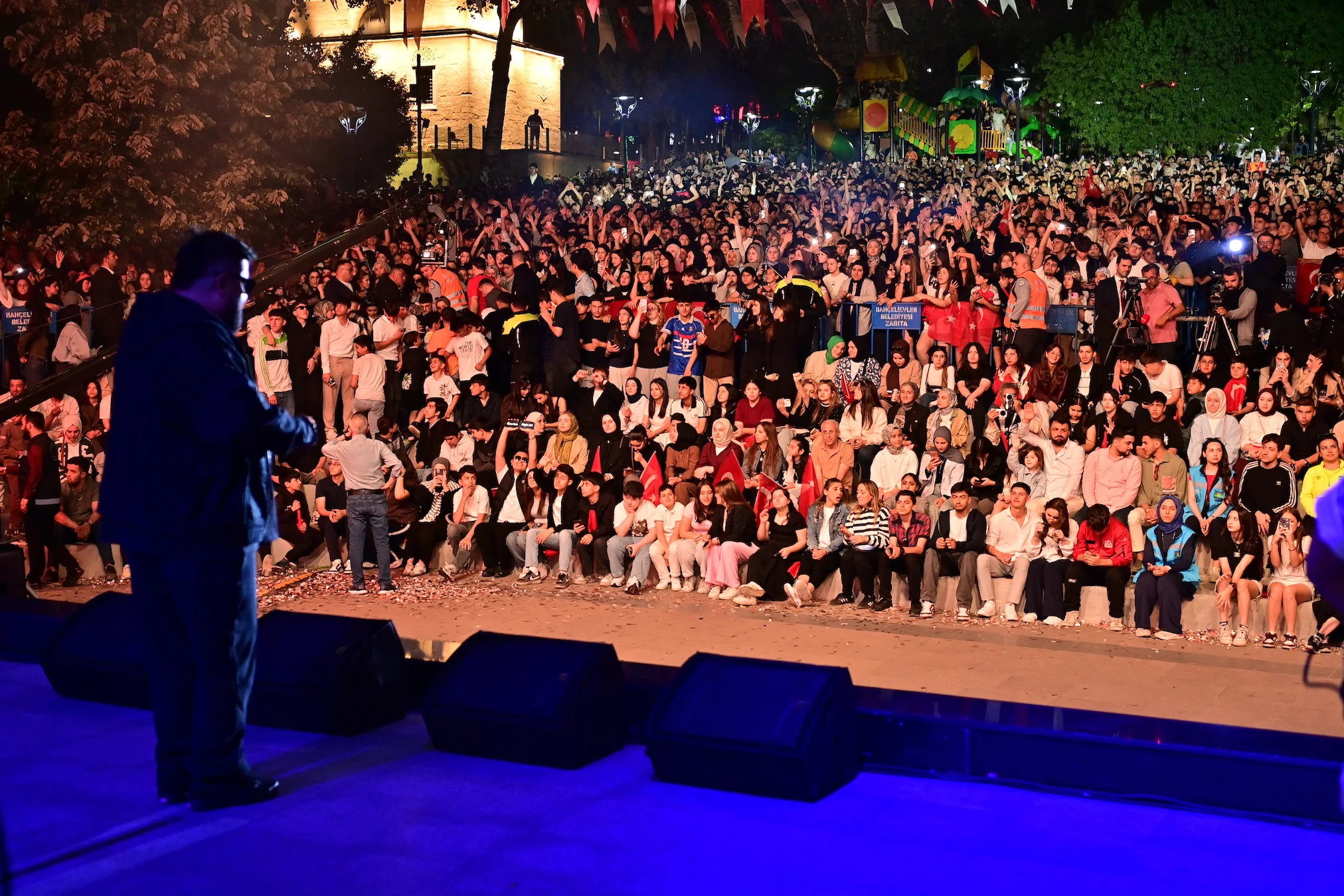 Bahçelievler’de 19 Mayıs Coşkusu Eypio Konseriyle Yaşandı