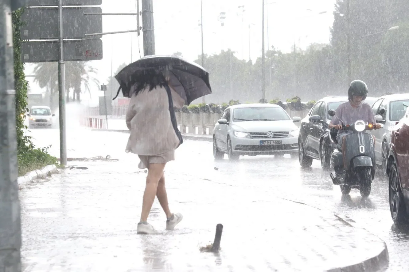 Bayramda Antalya, Muğla ve KKTC'de yağmur var
