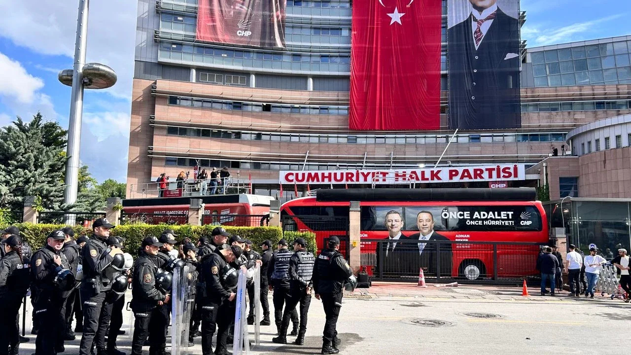 CHP’de kriz büyüyor: Emniyet harekete geçti! Eski yönetim İçişleri Bakanlığına gidiyor