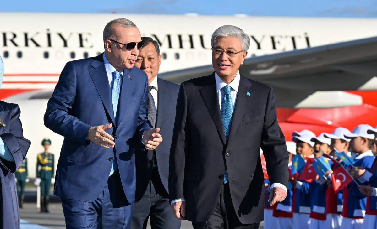 Cumhurbaşkanı Erdoğan'dan Kazakistan dönüşü açıklamalar