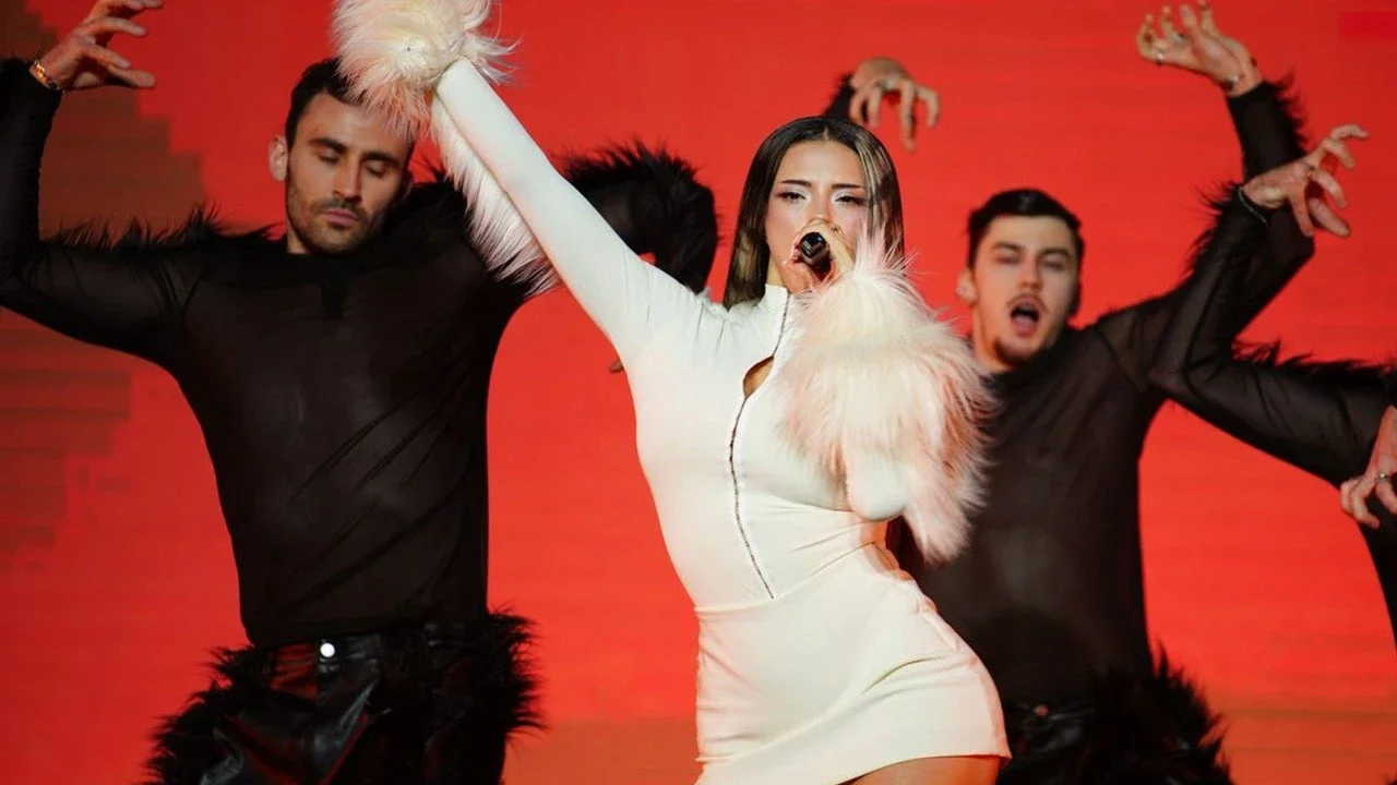 Dara kimdir, kaç yaşında ve eşi Ervin Türk mü? Eurovision'u yıktı geçti