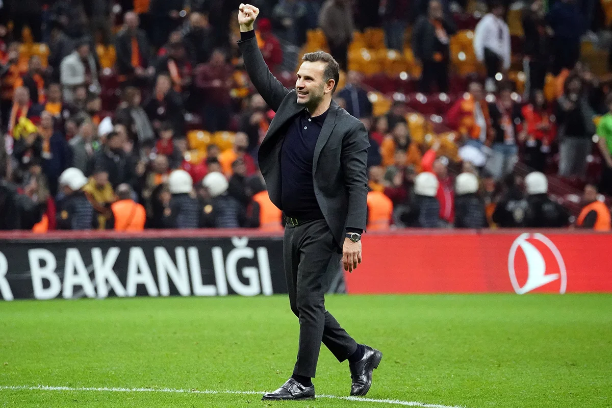 Galatasaray'da Okan Buruk'un maaşı belli oldu