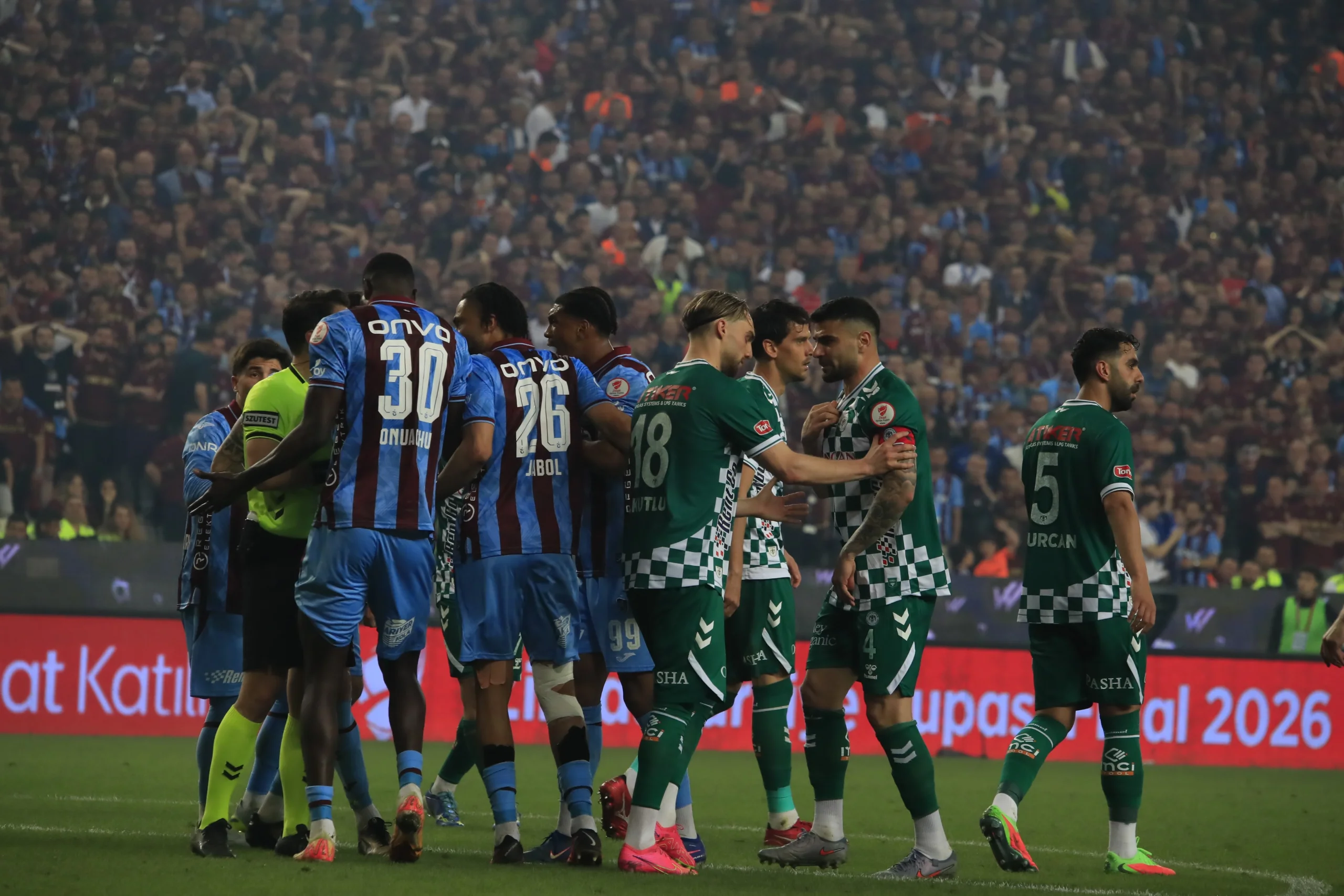 Kupa finalistleri saha olayları nedeniyle PFDK’ sevk edildi
