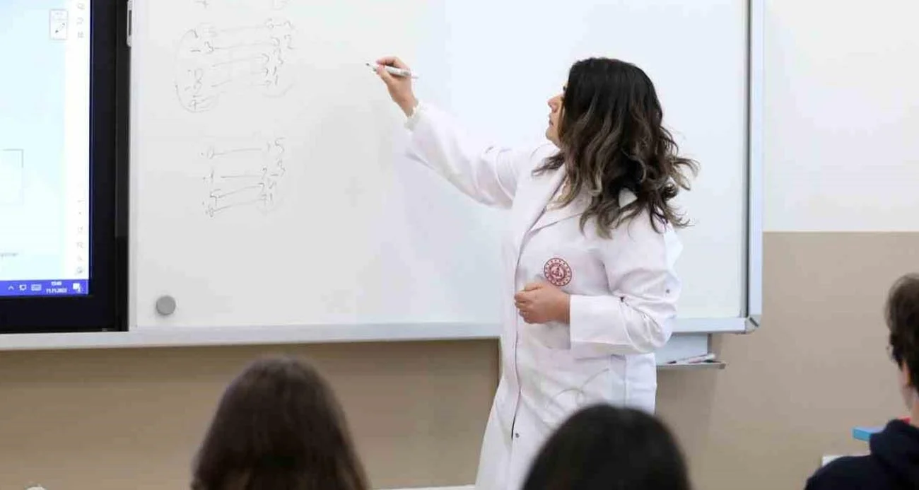 Öğretmenlerin yer değiştirme duyurusu yayımlandı