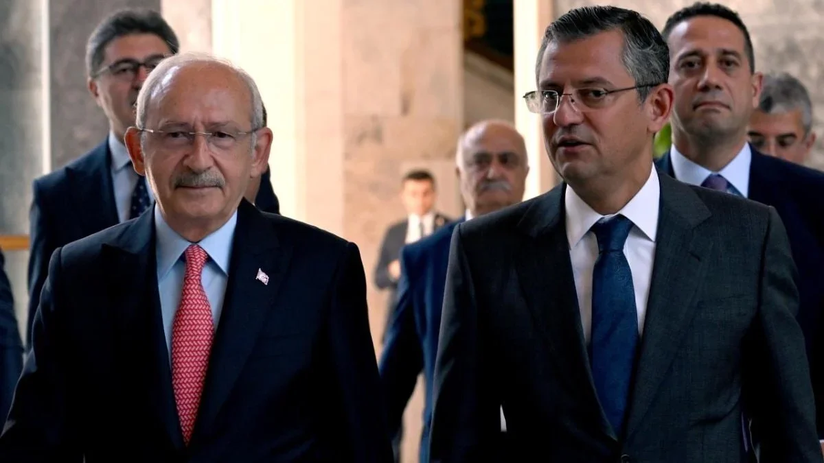 Özgür Özel'in unvanı değişti! TBMM sitesinde flaş değişiklik