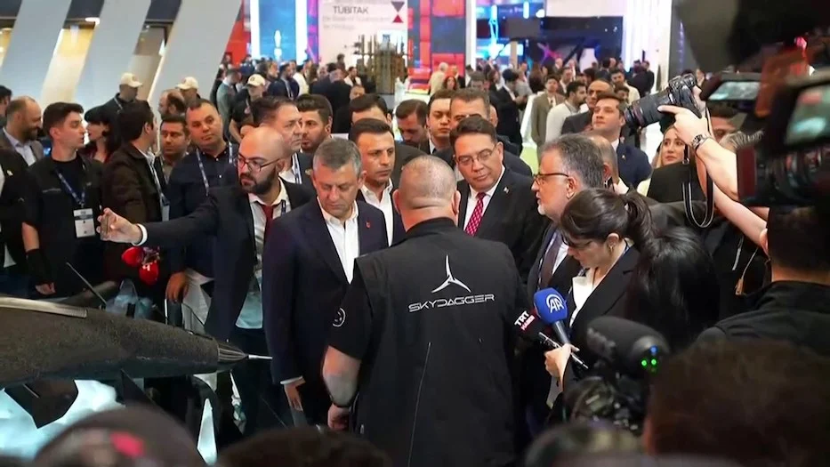 Özgür Özel: KAAN’ı dört gözle bekliyoruz