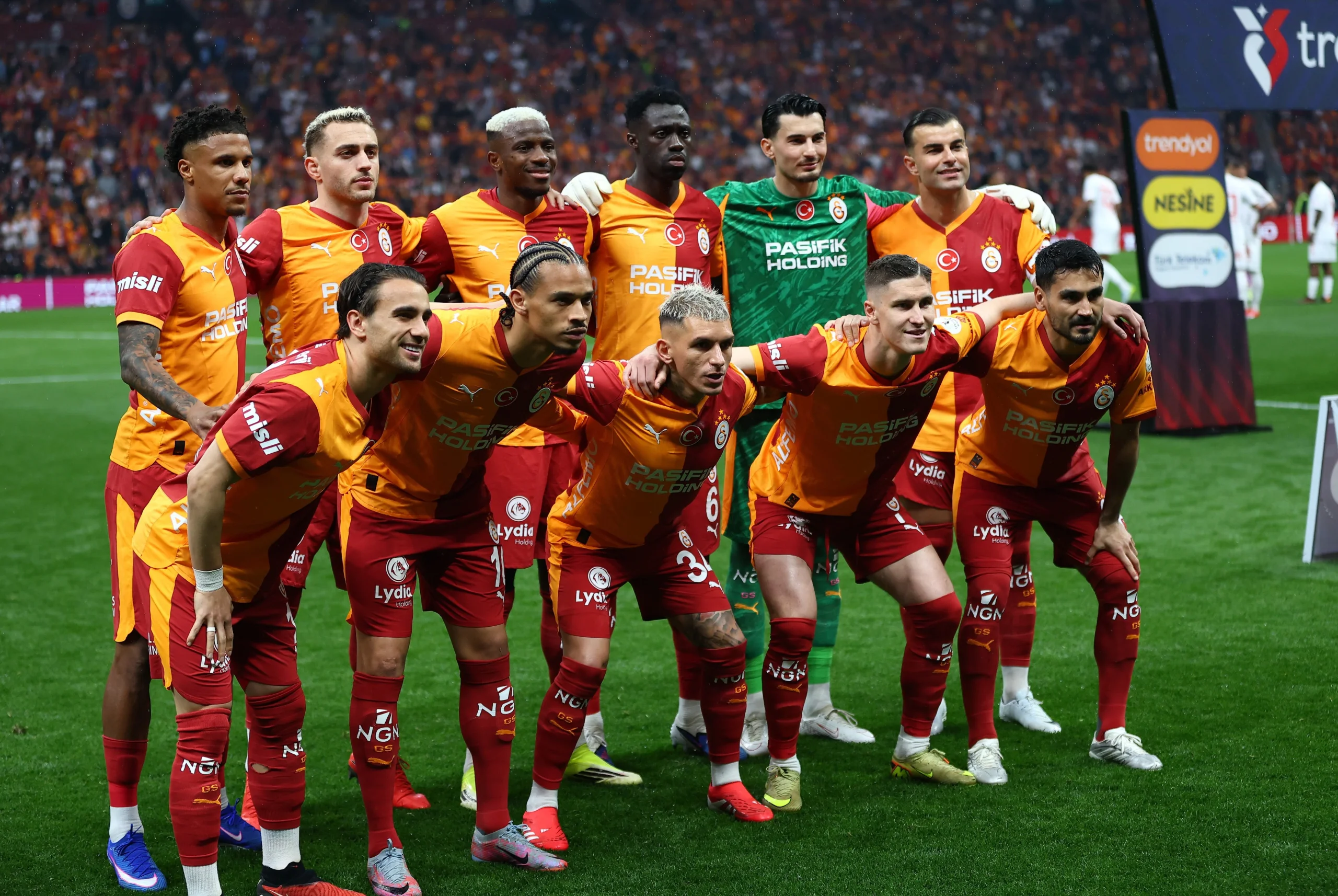 Galatasaray, 4. golü attı!.. RAMS Park'ta Şampiyonluk coşkusu