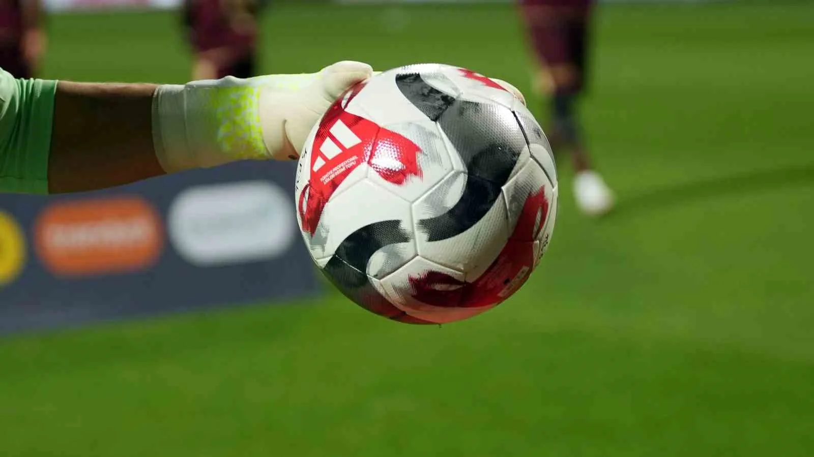 Süper Lig'de 2 takım küme düştü! Son hafta 4 takım kapışacak!