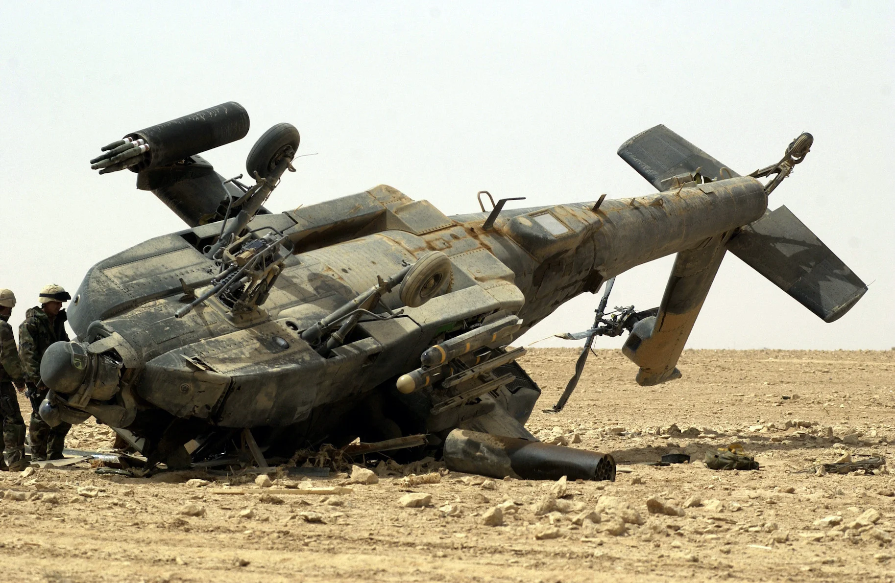 ABD "Apache" tipi helikopteri düştü