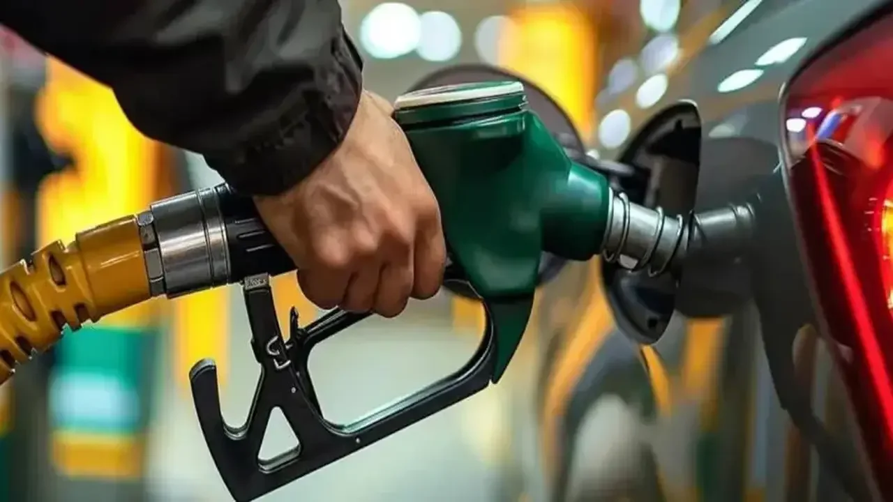 Akaryakıt zammı cep yakacak! Stoklar 45 günün altına indi