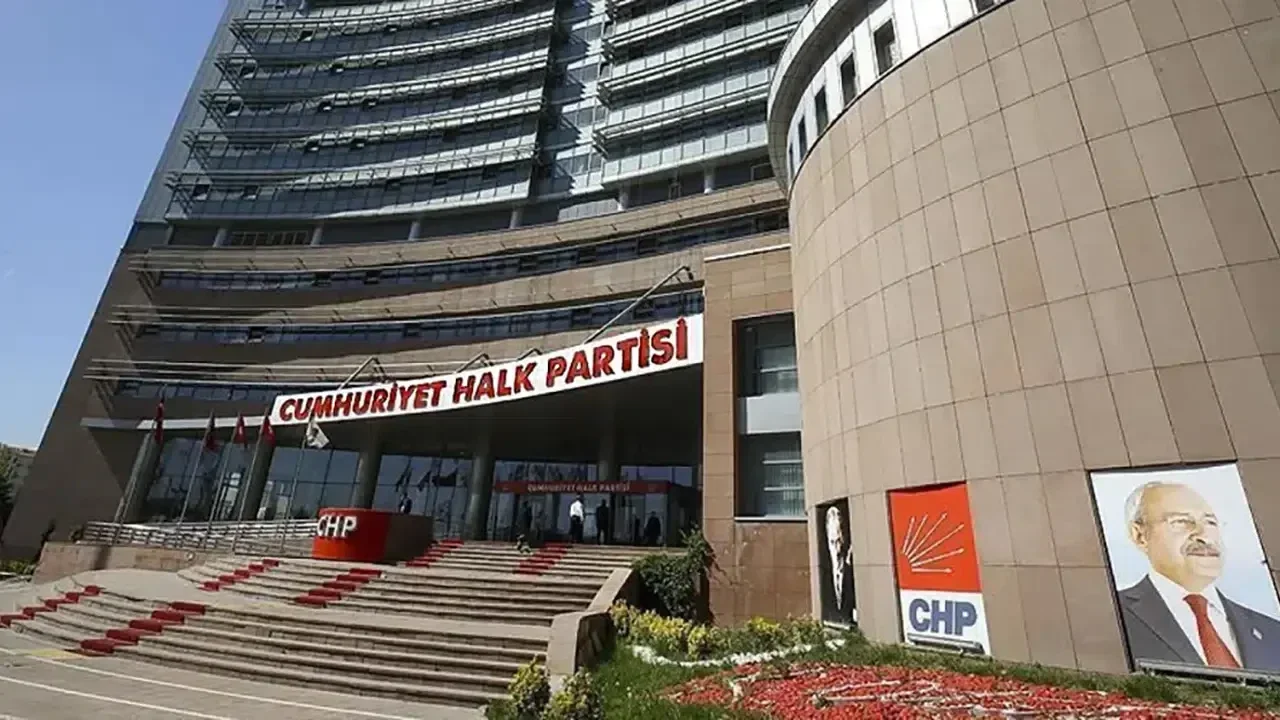 CHP’de görevden almalar sürüyor: Nail Kamacı ve Ufuk Ozan Gözbaşı görevden alındı