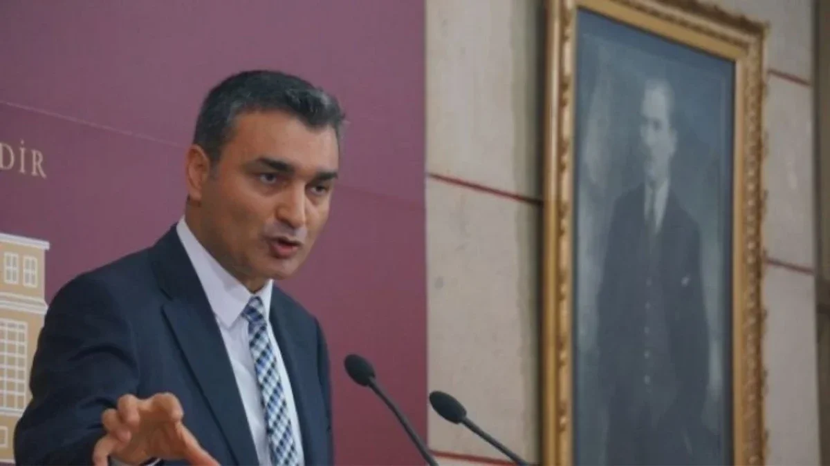 CHP'nin yeni parti sözcüsü Müslim Sarı kimdir? Merkez Bankası uzmanı..