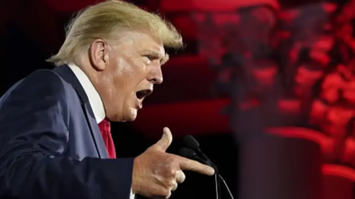 Dünya bu gece de rahat uyuyamayacak: ABD Başkanı Trump, saat vererek "İran'ı vuracağız" dedi