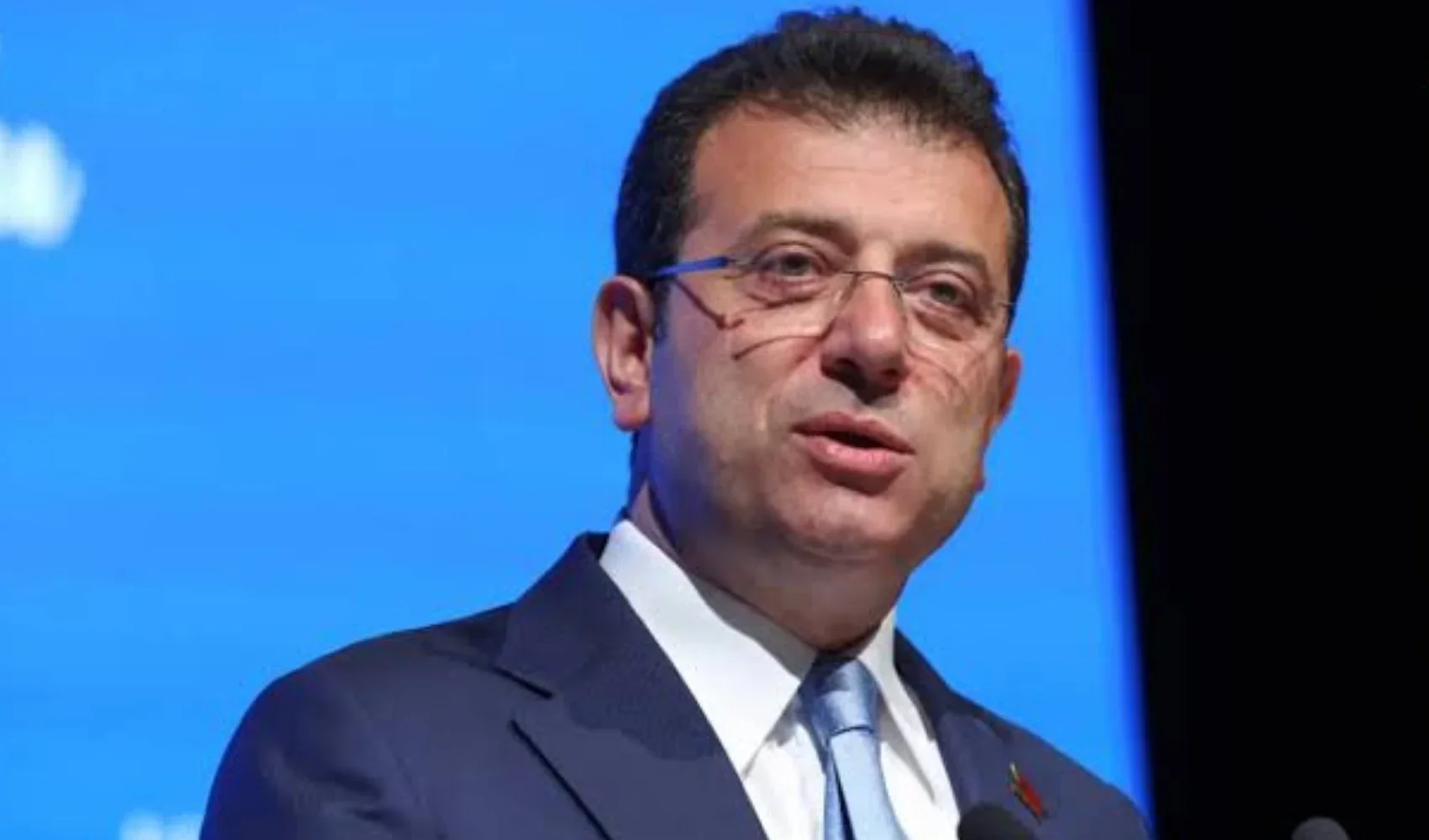 Ekrem İmamoğlu'ndan yeni parti çıkışı: CHP'li Özgür Özel’e destek