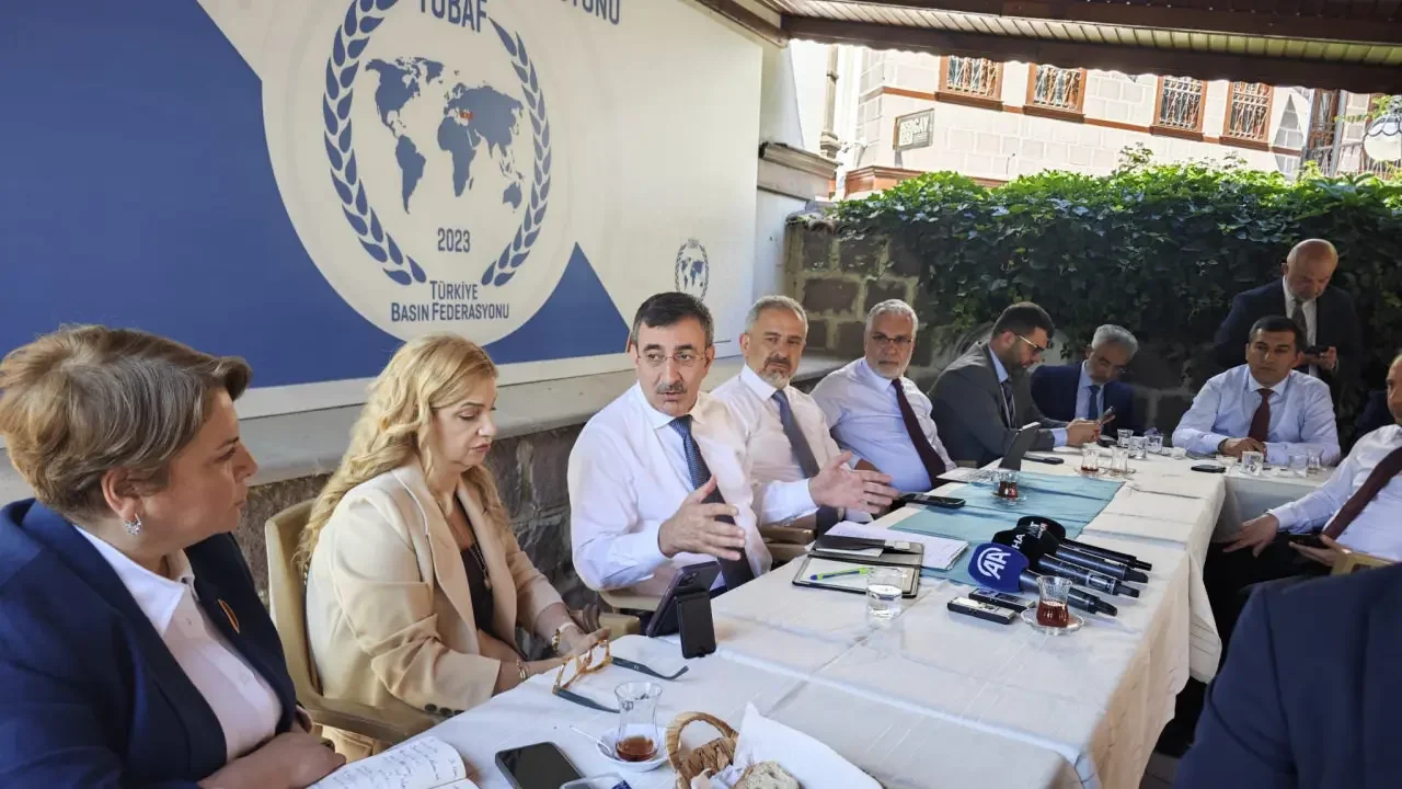 En düşük emekli maaşı ne olacak? Cumhurbaşkanı Yardımcısı Yılmaz’dan kritik maaşı açıklaması