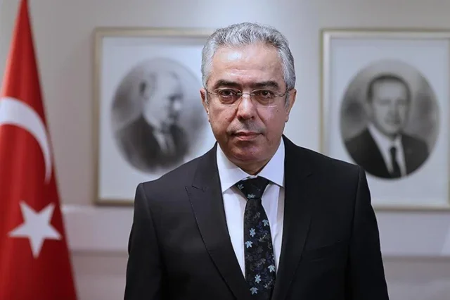Erdoğan'ın adaylığı için Anayasa değişikliği gerekmez! Seçim tarihini duyurdu
