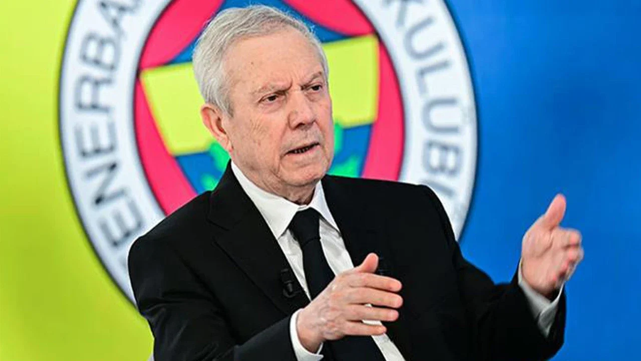Fenerbahçe'den teknik direktör açıklaması! Yeni dönemin ilk ismi