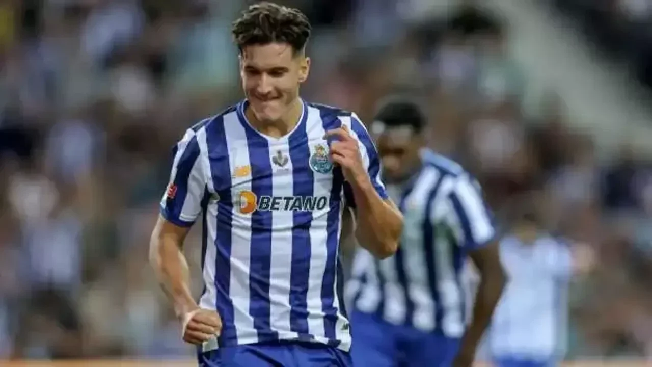Cimbom Porto'dan Deniz Gül'ü istiyor!