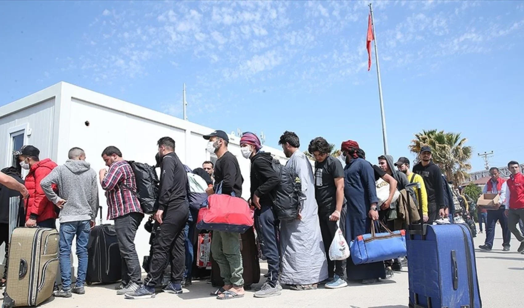 Göç İdaresi Başkanlığı açıkladı: İşte Türkiye'den ayrılan Suriyelilerin sayısı