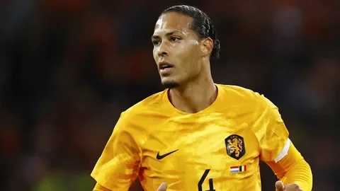 GS transfer: Sanchez giderse Cimbom Van Dijk'ı istiyor!
